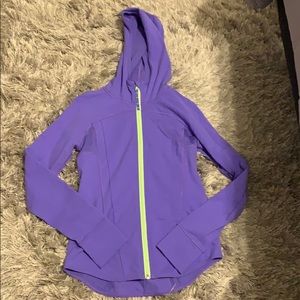 Ivivia Jacket